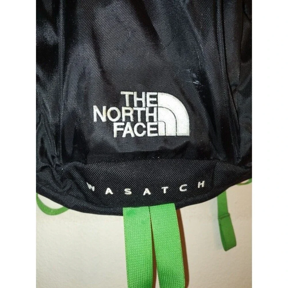 Adults The North Face Wasatch Hiking Climbing Black & Green Backpack